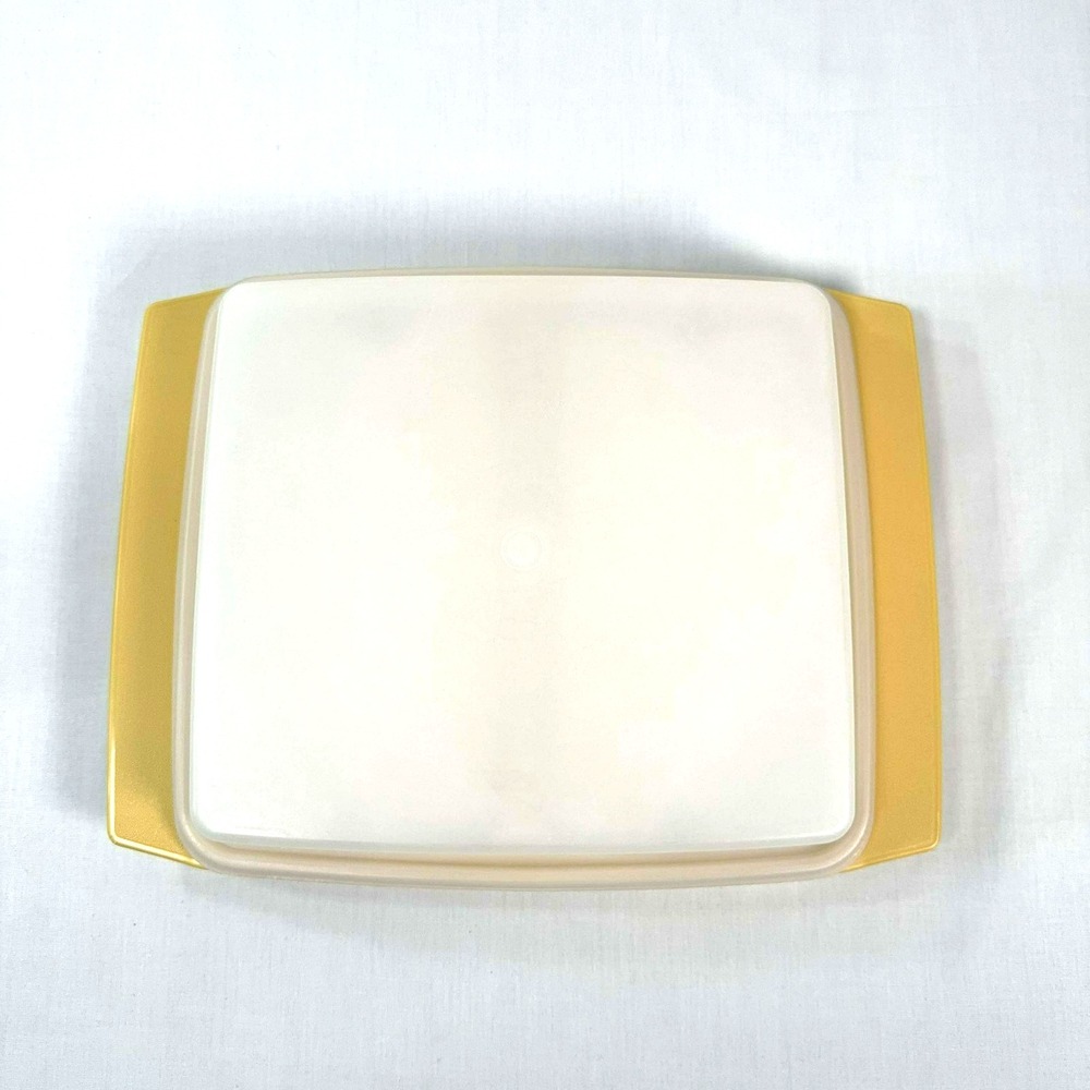 Vintage Tupperware Deviled Egg Keeper Carrier 723 722 665 Yellow 4 Pc